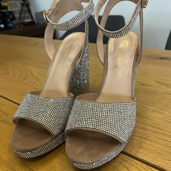 Wedding or party heels - Picture 3 of 4